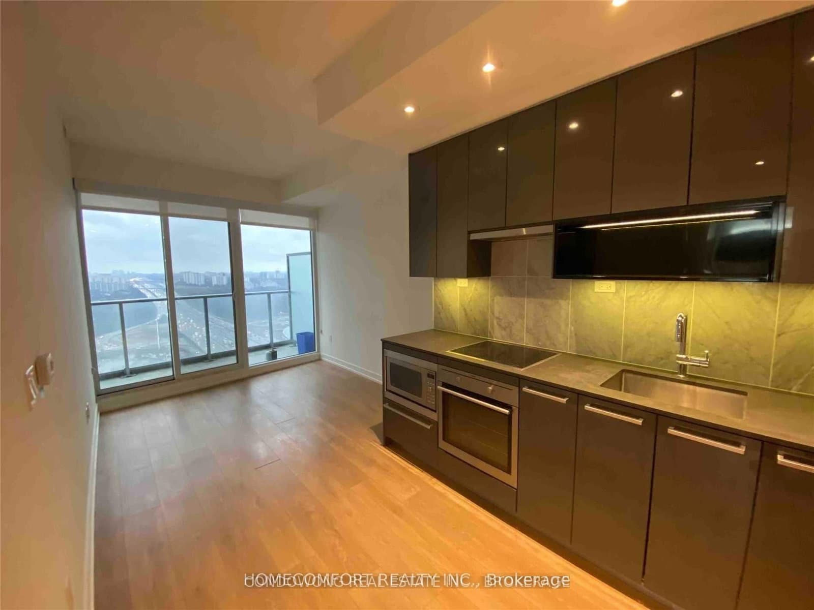 115 Mcmahon Drive, Unit 3308 thumbnail 4