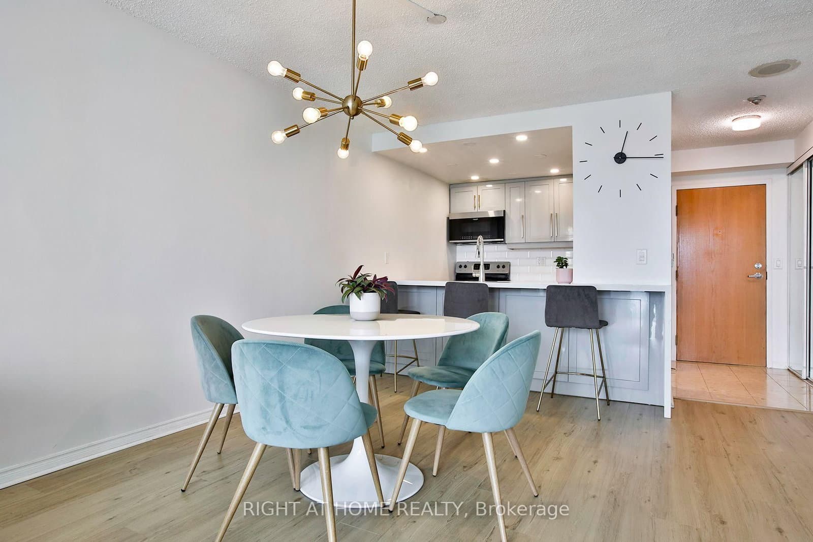 7 Concorde Place, Unit 2212 thumbnail 10