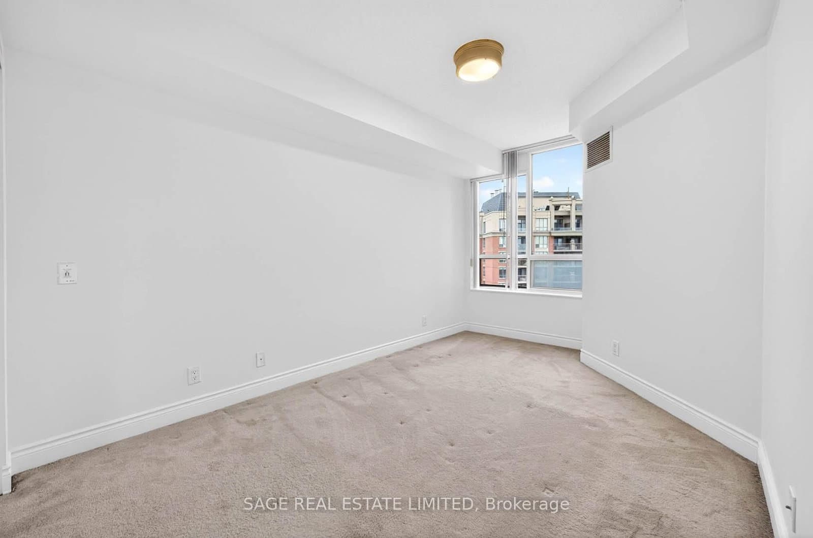 78 Harrison Garden Boulevard, Unit 1214 thumbnail 17