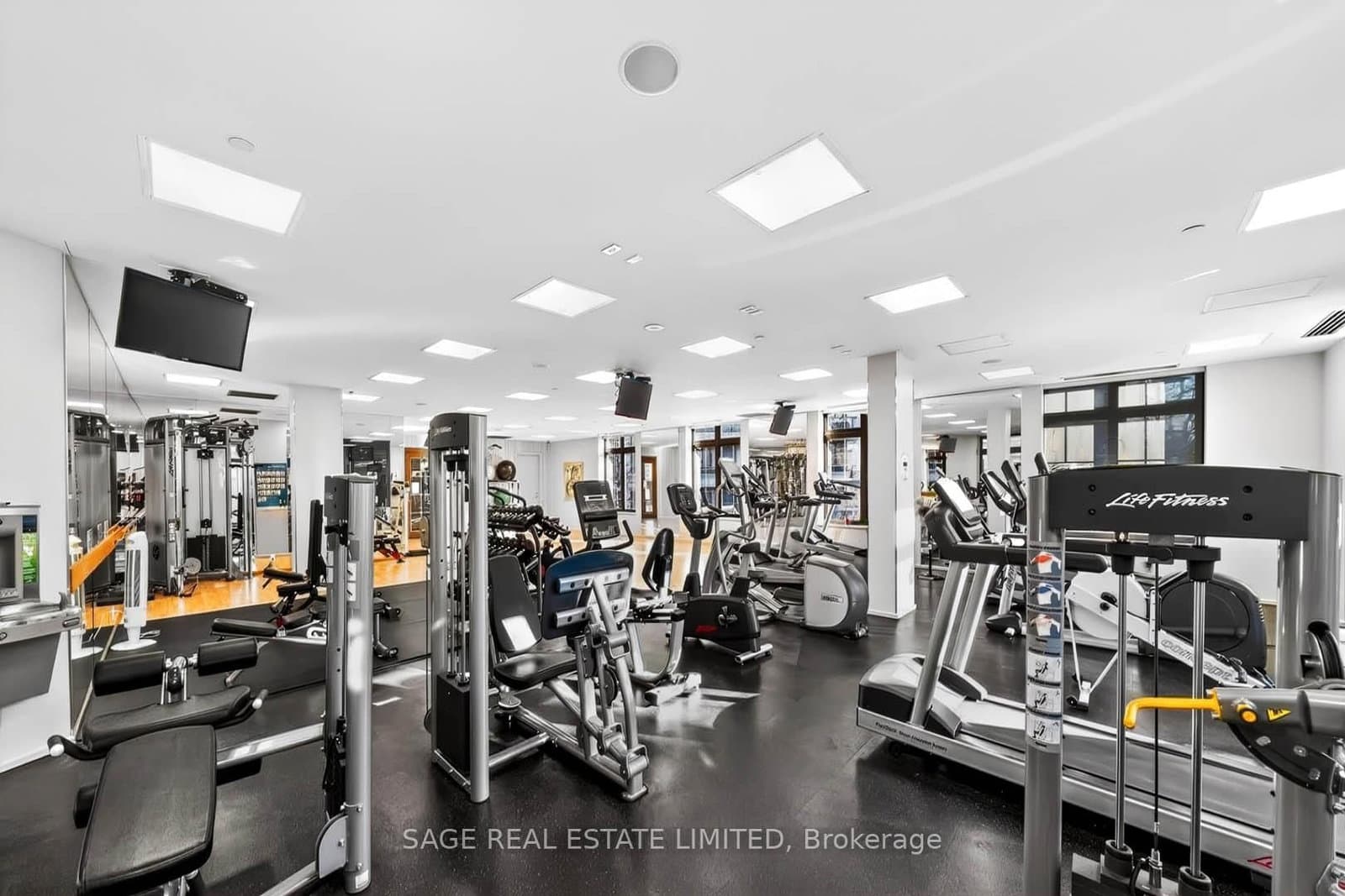 78 Harrison Garden Boulevard, Unit 1214 thumbnail 25