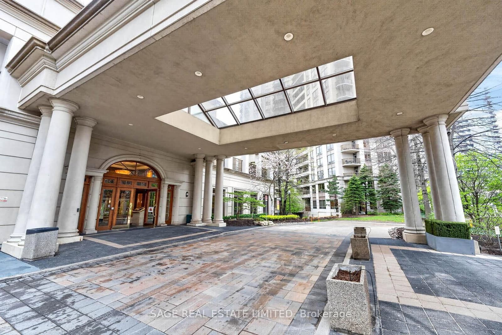 78 Harrison Garden Boulevard, Unit 1214 thumbnail 35