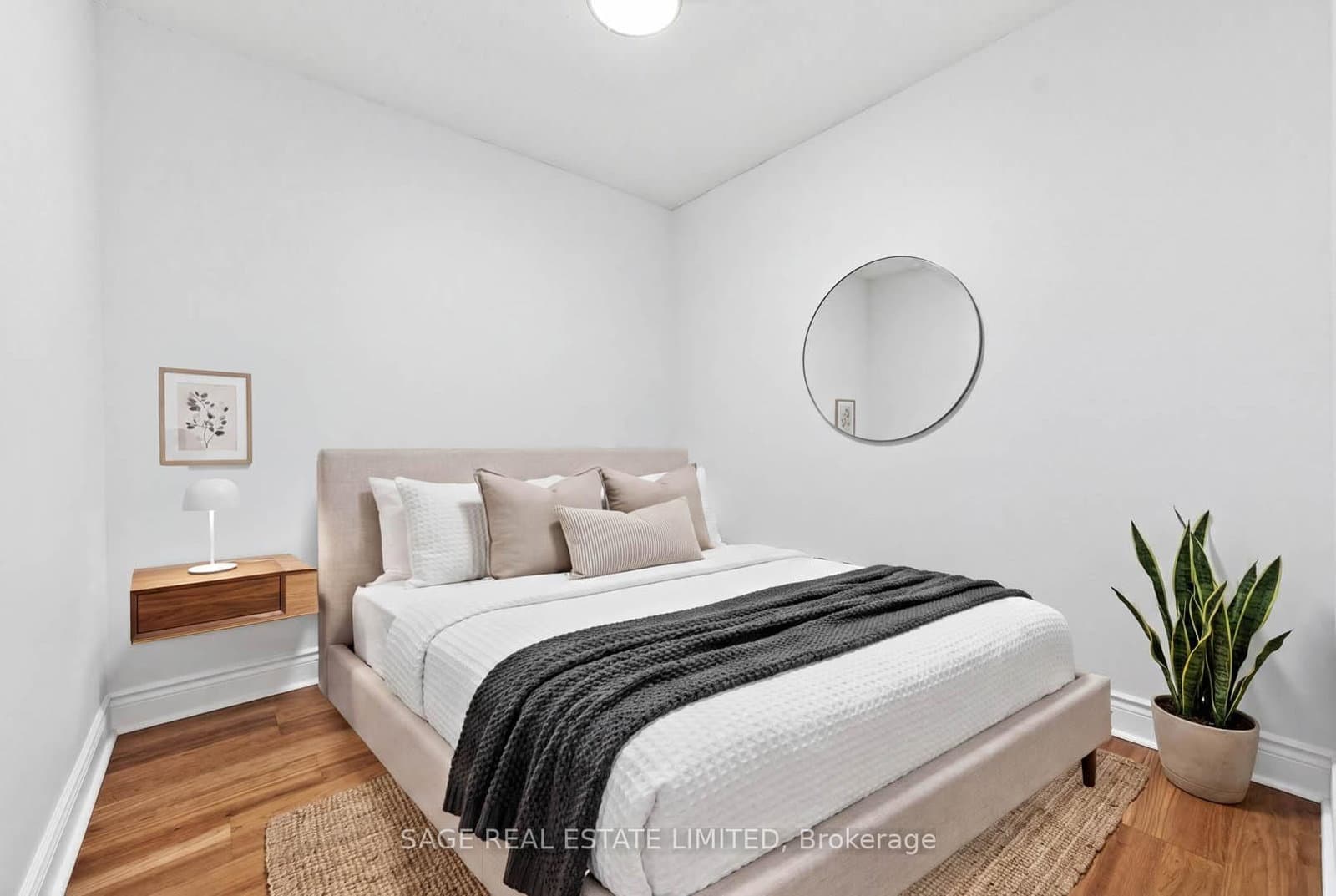 78 Harrison Garden Boulevard, Unit 1214 thumbnail 4