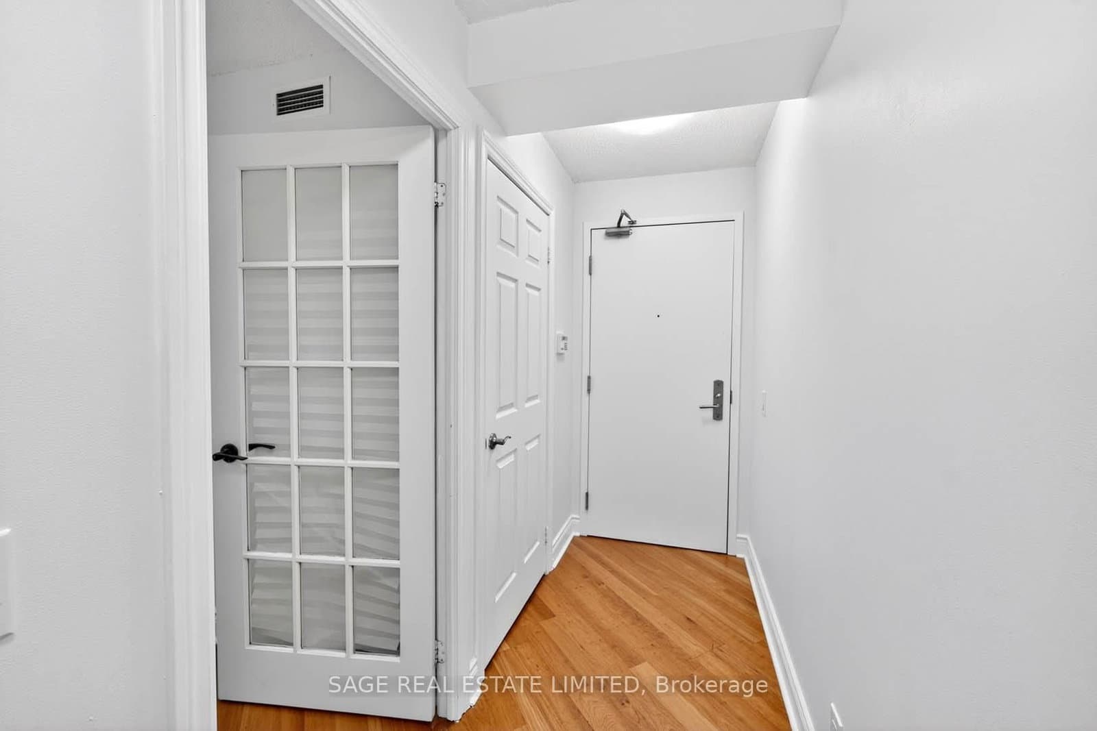 78 Harrison Garden Boulevard, Unit 1214 thumbnail 6