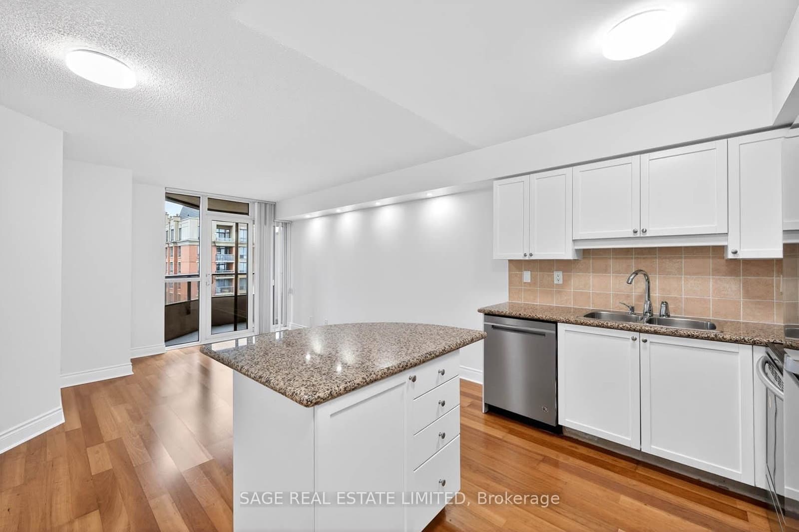 78 Harrison Garden Boulevard, Unit 1214 thumbnail 9