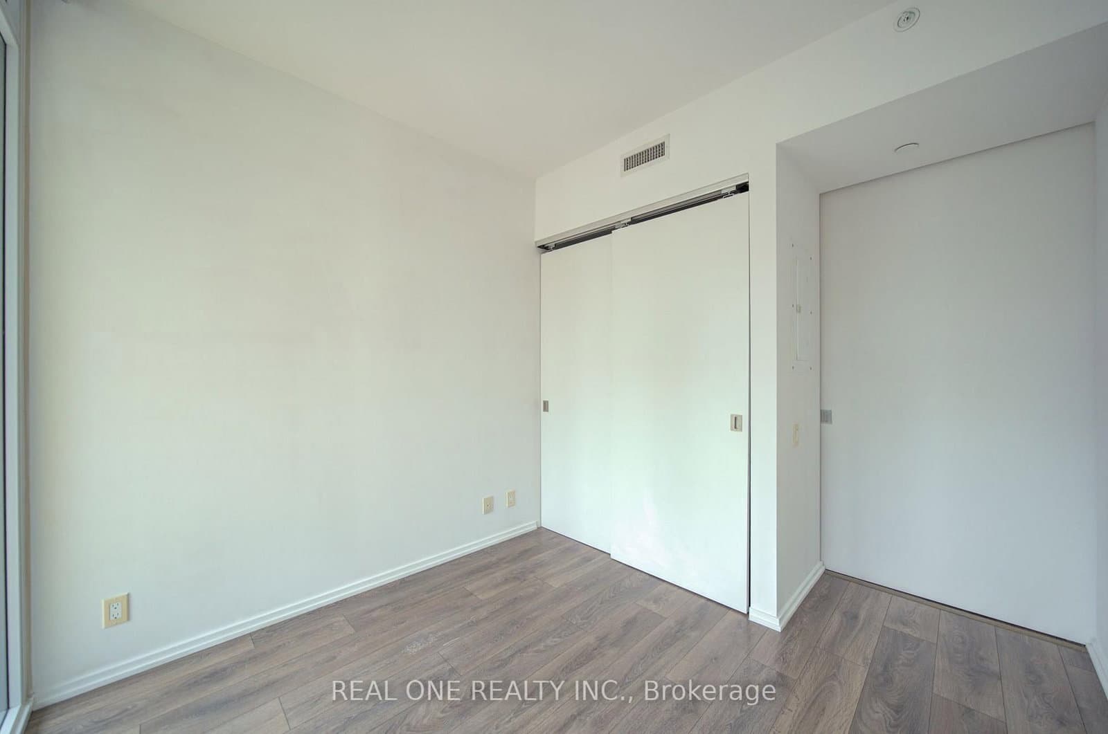125 Peter Street, Unit 3409 thumbnail 16