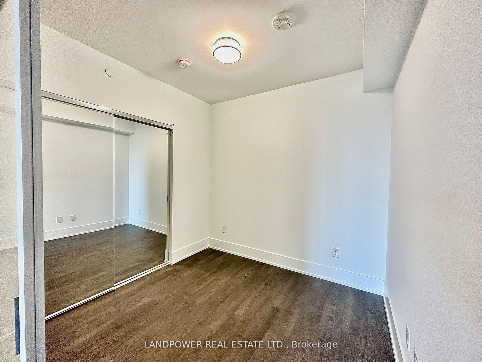 480 Front Street W, Unit 1203 thumbnail 8