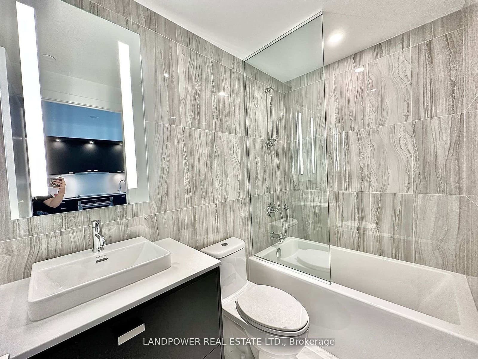 480 Front Street W, Unit 1203 thumbnail 9