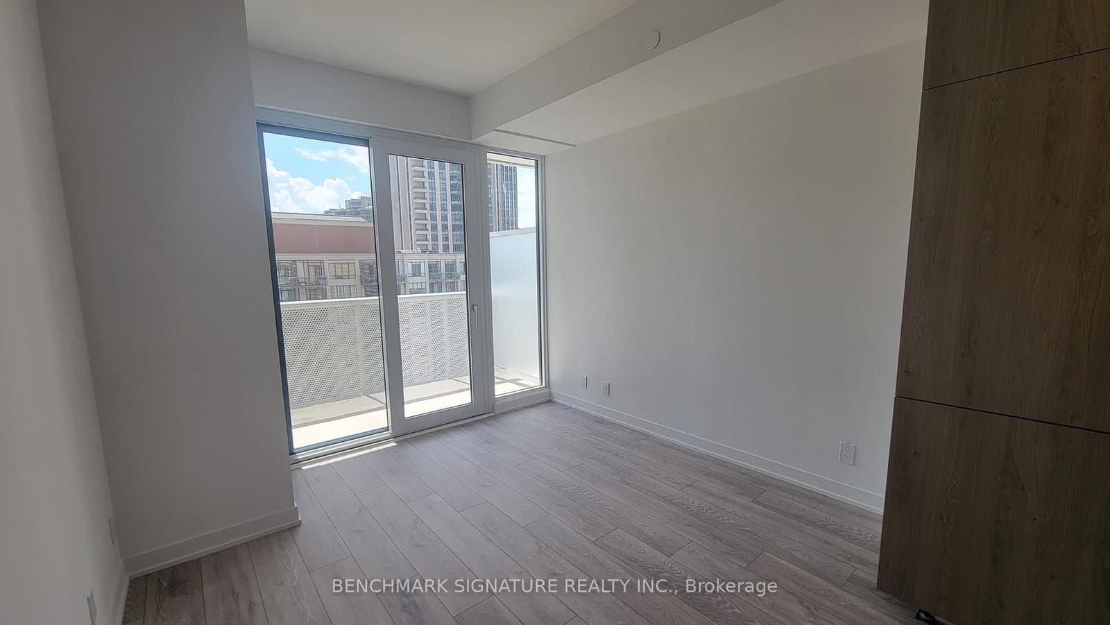 15 Holmes Avenue, Unit 1312 thumbnail 3