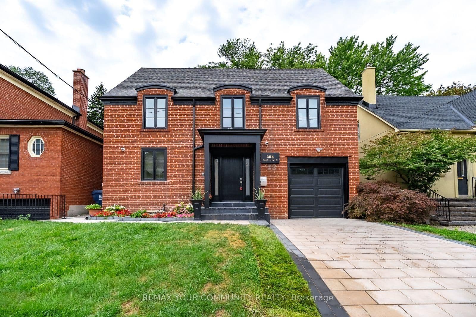 354 Bessborough Drive thumbnail 2