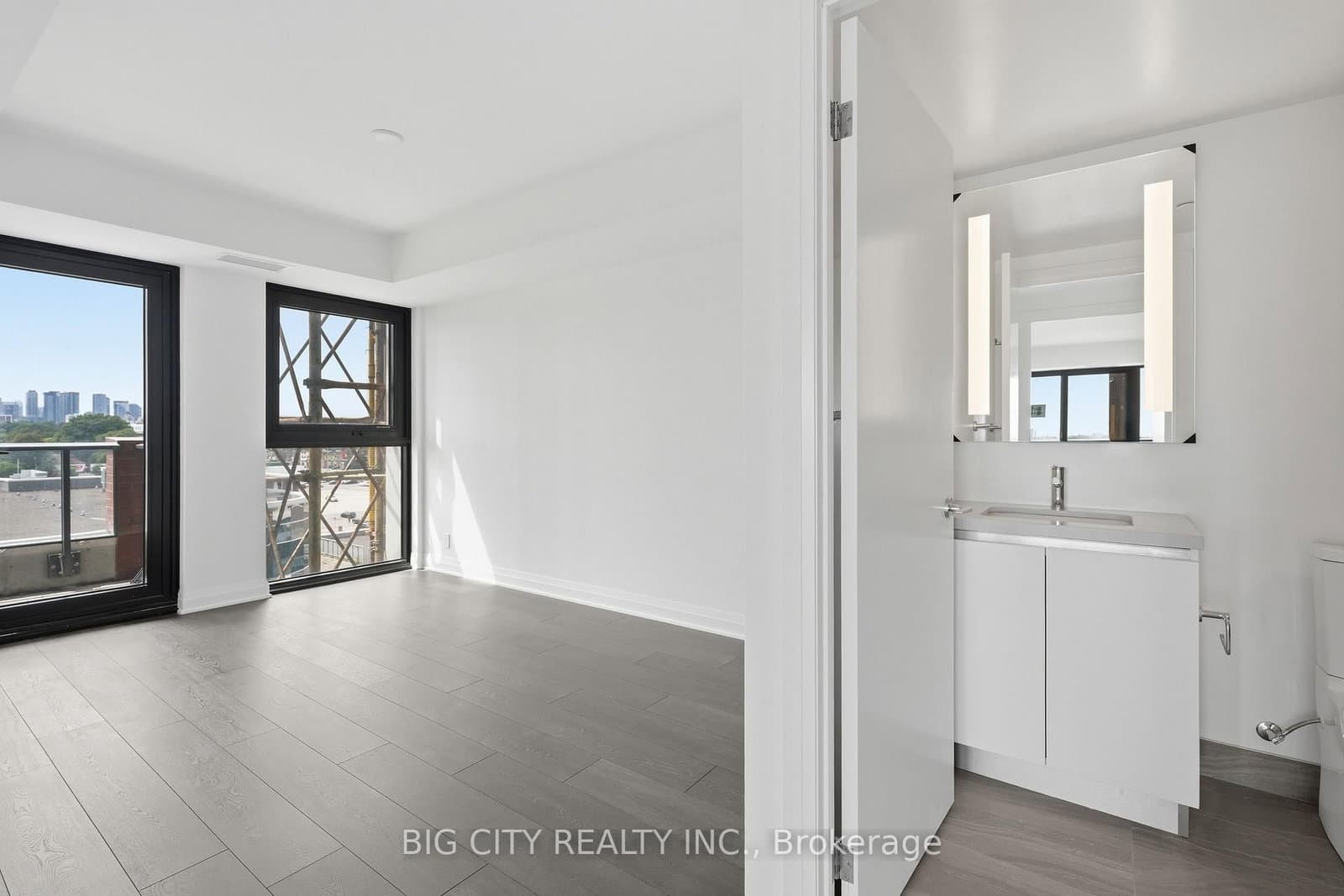 25 Frederick Todd Way, Unit 602 thumbnail 10