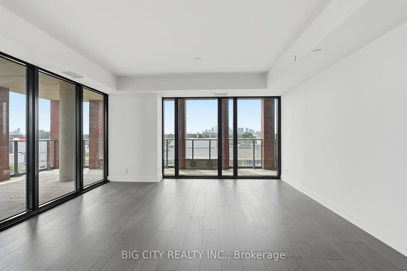 25 Frederick Todd Way, Unit 602 thumbnail 3