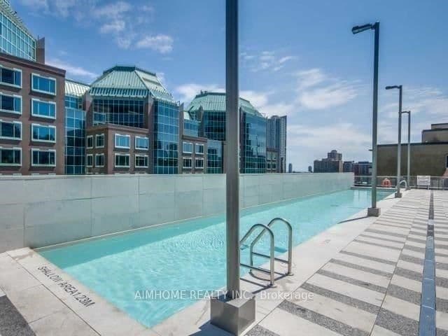 101 Charles Street E, Unit 2304 thumbnail 4