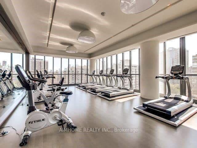 101 Charles Street E, Unit 2304 thumbnail 5