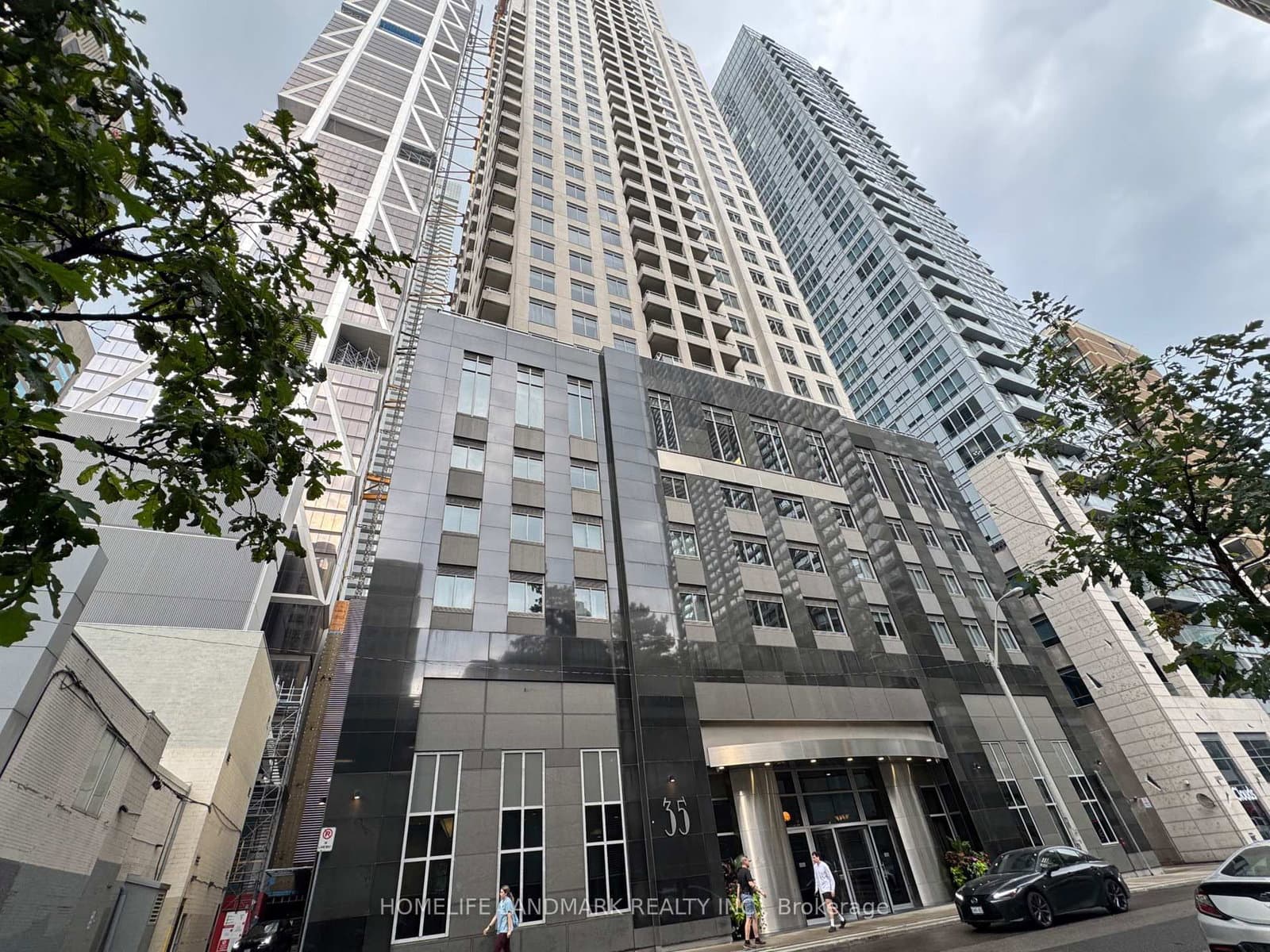 35 Balmuto Street, Unit 501 - Image 1
