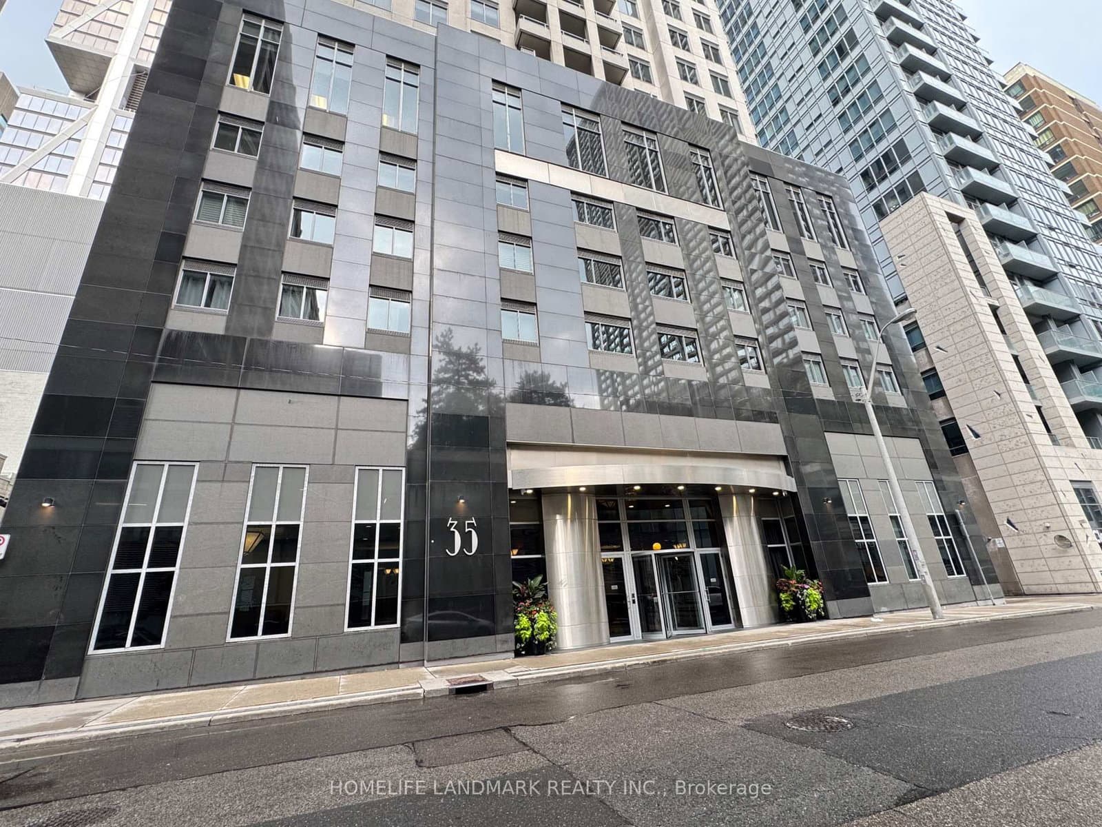 35 Balmuto Street, Unit 501 thumbnail 2