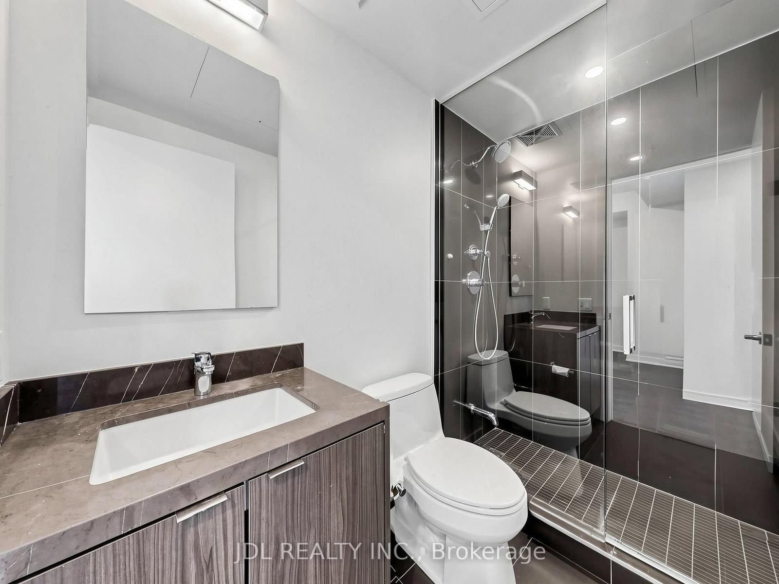 125 Blue Jays Way, Unit 3711 thumbnail 13