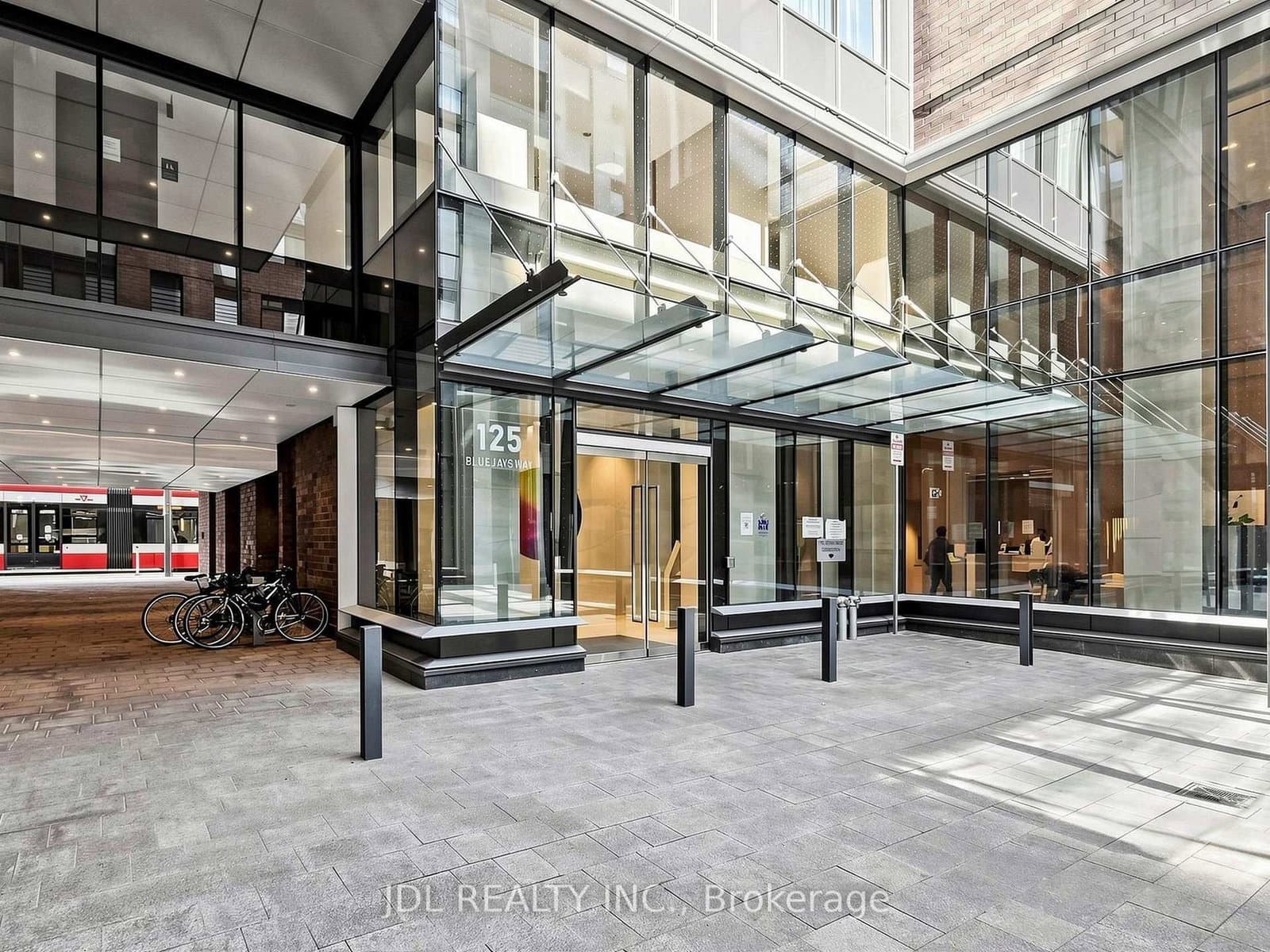 125 Blue Jays Way, Unit 3711 thumbnail 18
