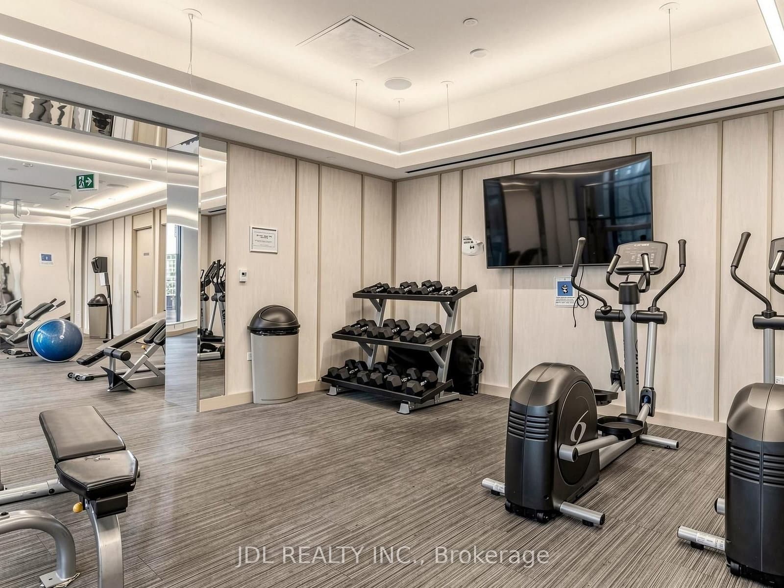 125 Blue Jays Way, Unit 3711 thumbnail 20