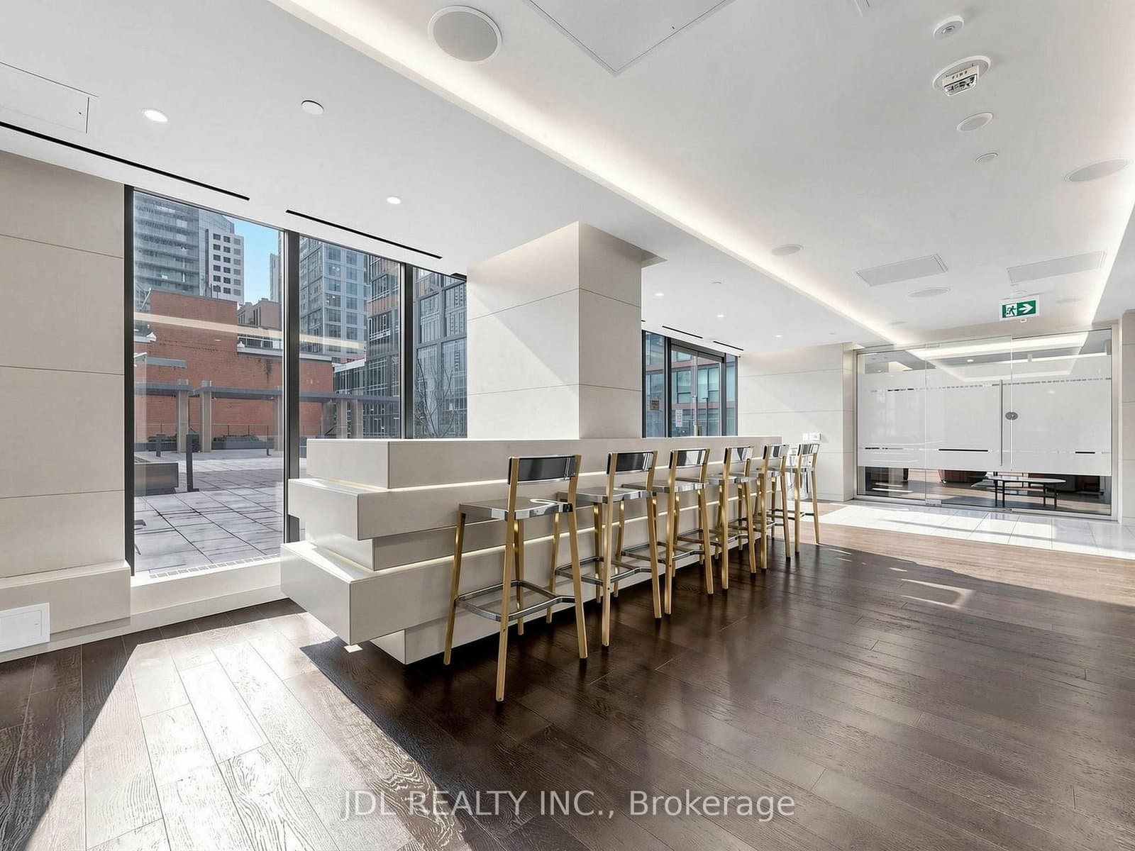 125 Blue Jays Way, Unit 3711 thumbnail 23