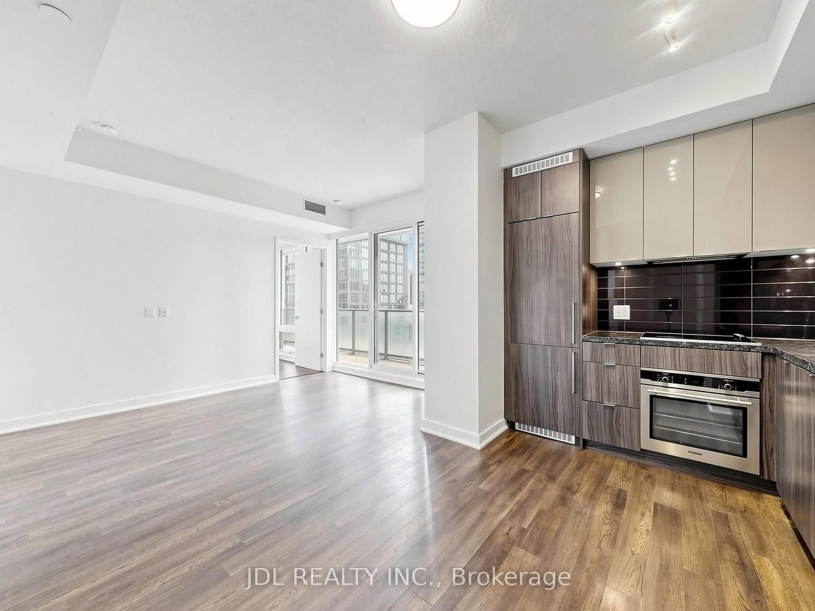 125 Blue Jays Way, Unit 3711 thumbnail 7