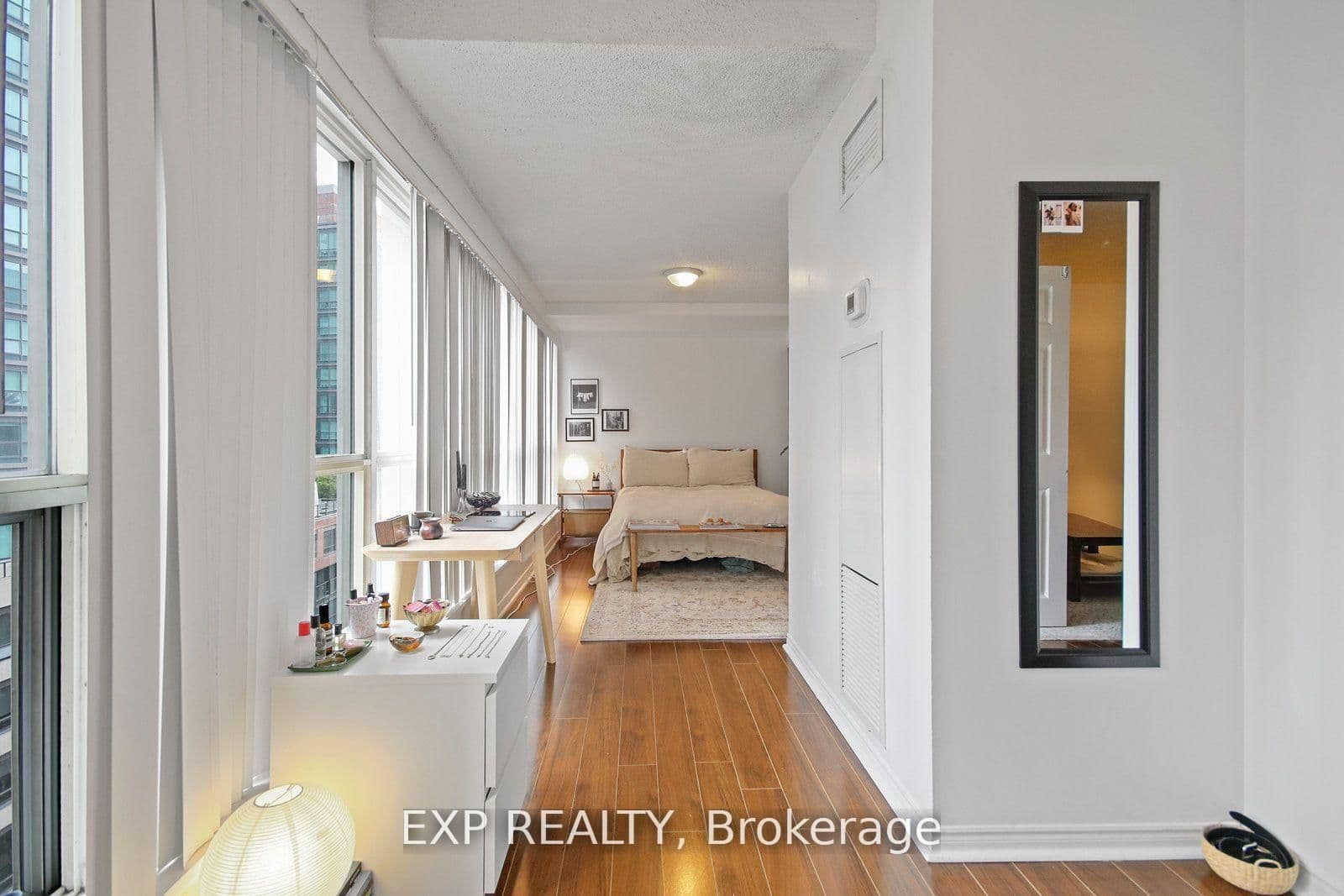 25 The Esplanade, Unit 808 thumbnail 11