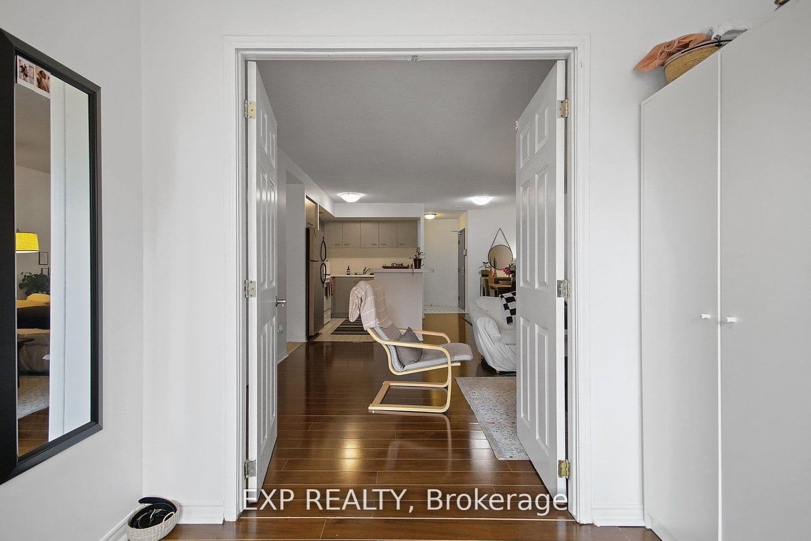 25 The Esplanade, Unit 808 thumbnail 14