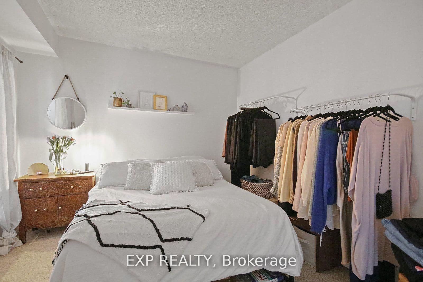 25 The Esplanade, Unit 808 thumbnail 16