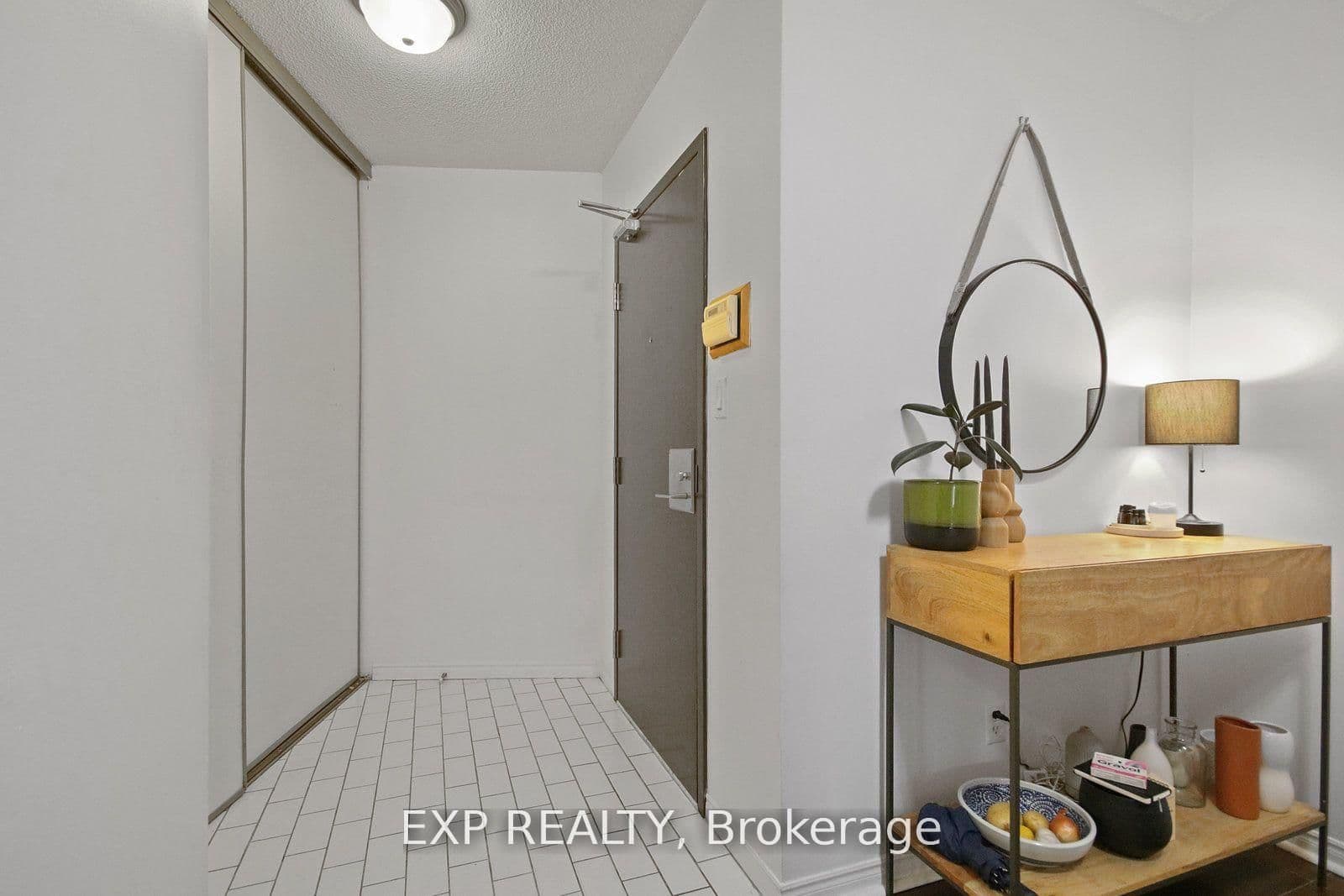 25 The Esplanade, Unit 808 thumbnail 3
