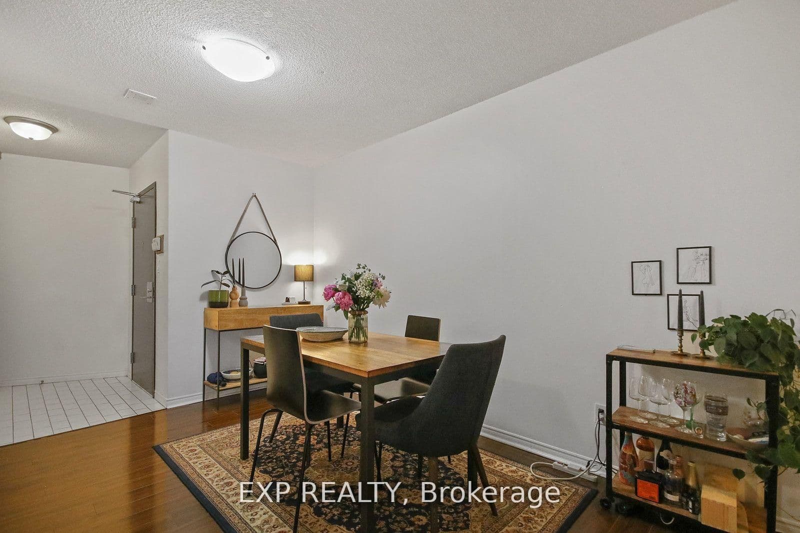 25 The Esplanade, Unit 808 thumbnail 4