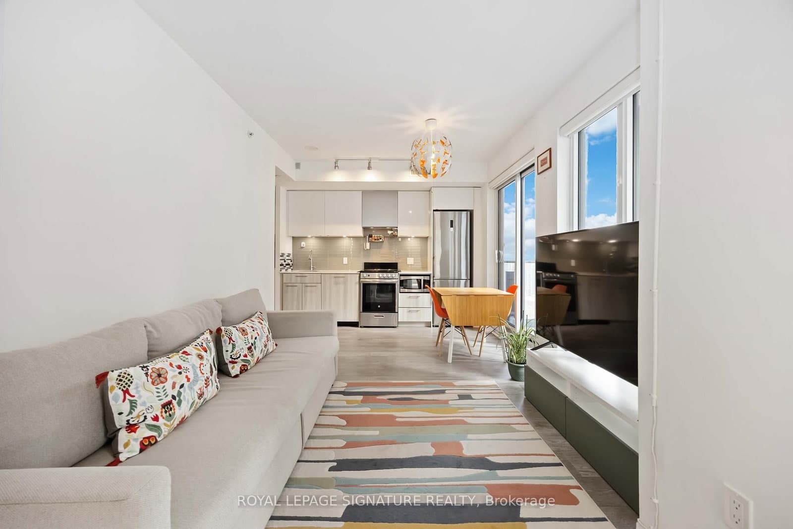 #1725 - 251 Jarvis Street