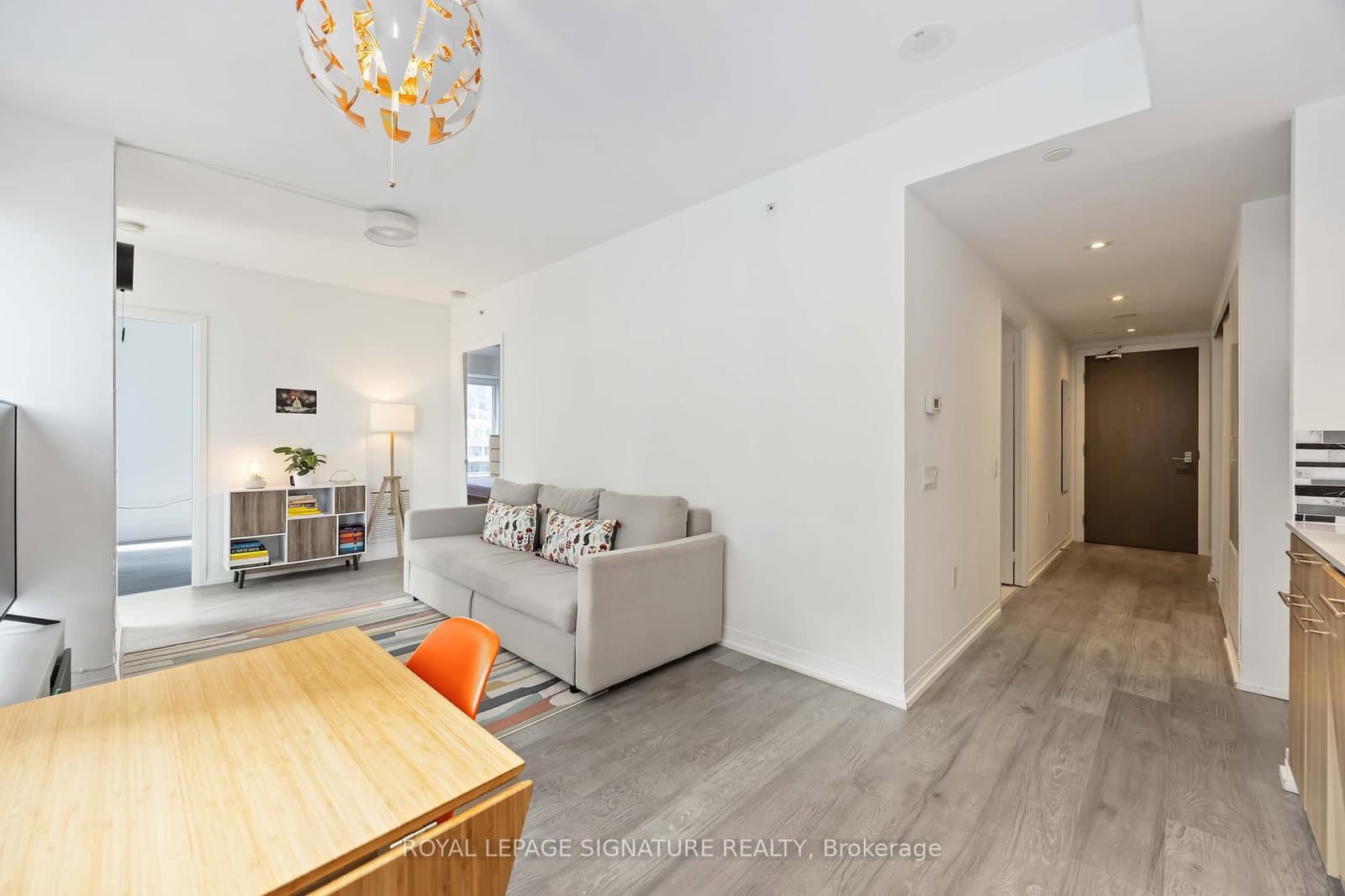 251 Jarvis Street, Unit 1725 thumbnail 4