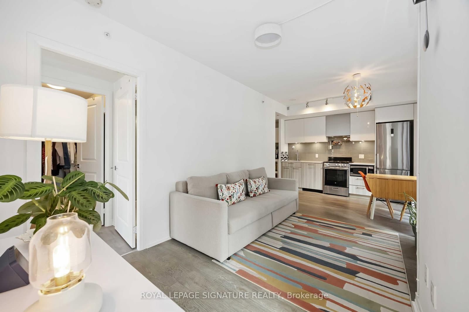 251 Jarvis Street, Unit 1725 thumbnail 5