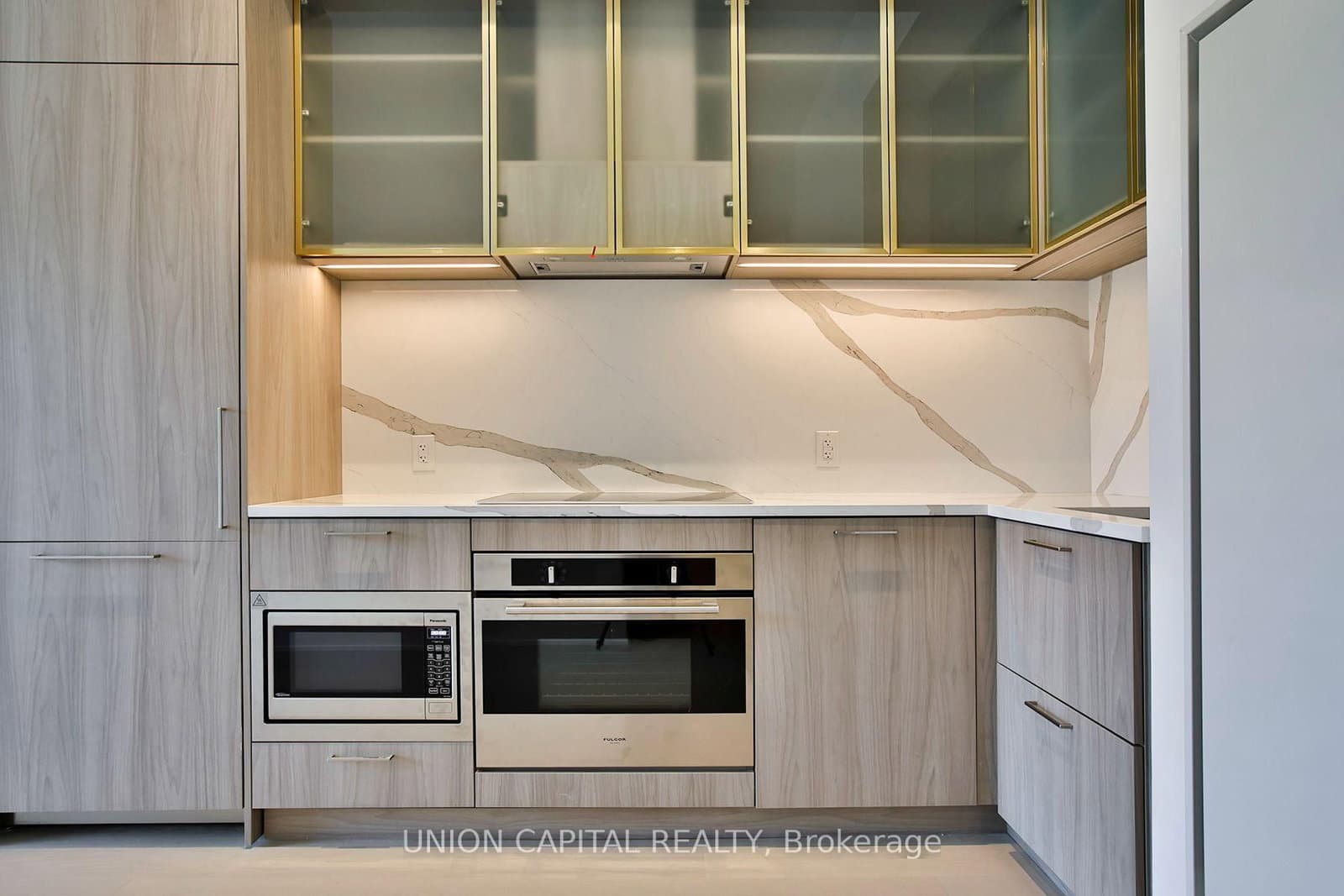 36 Olive Avenue, Unit TH103 thumbnail 5