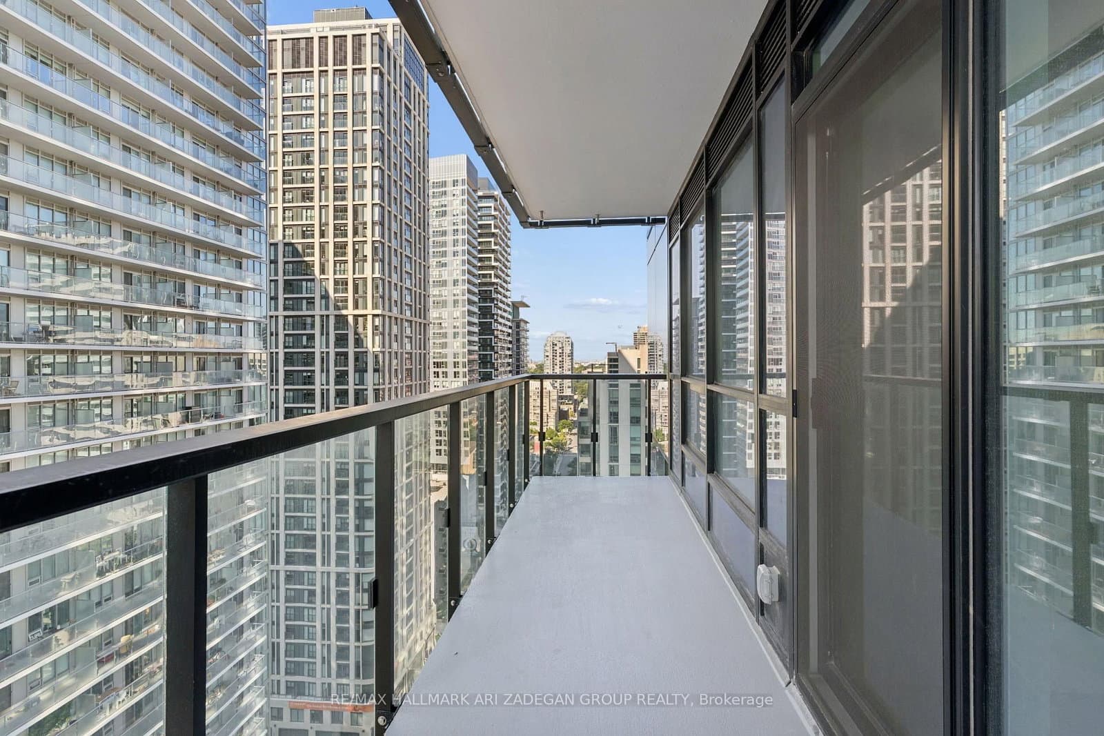 110 Broadway Avenue, Unit 2102 thumbnail 30