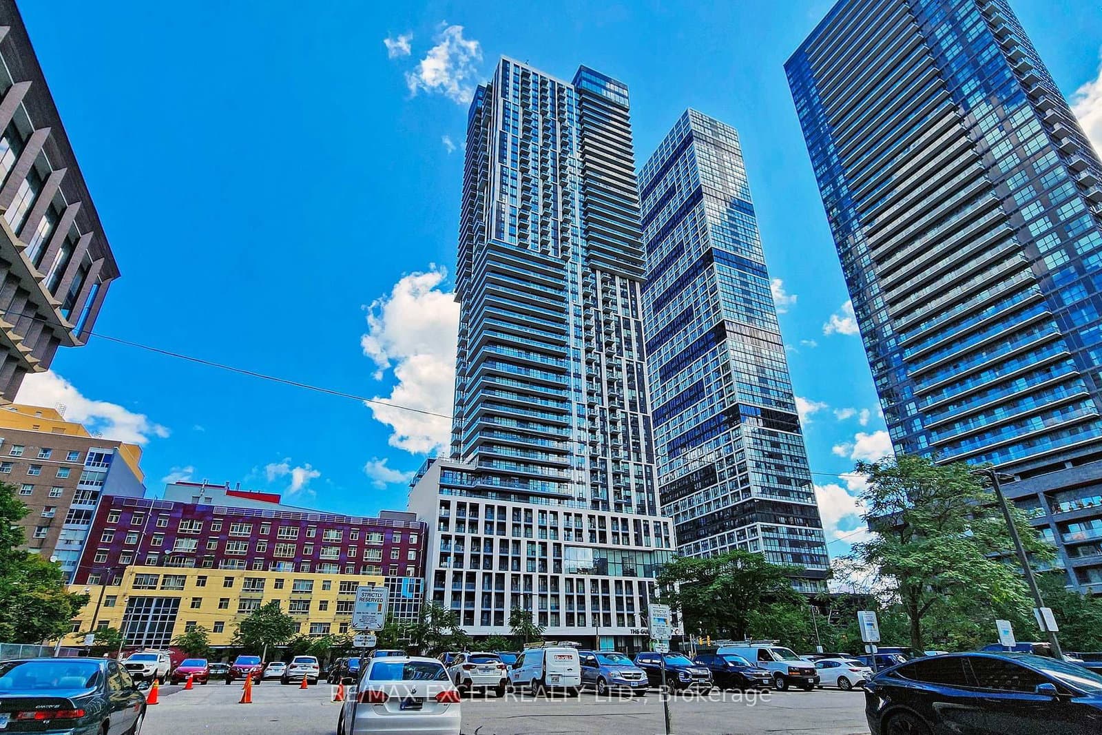 #4203 - 251 Jarvis Street