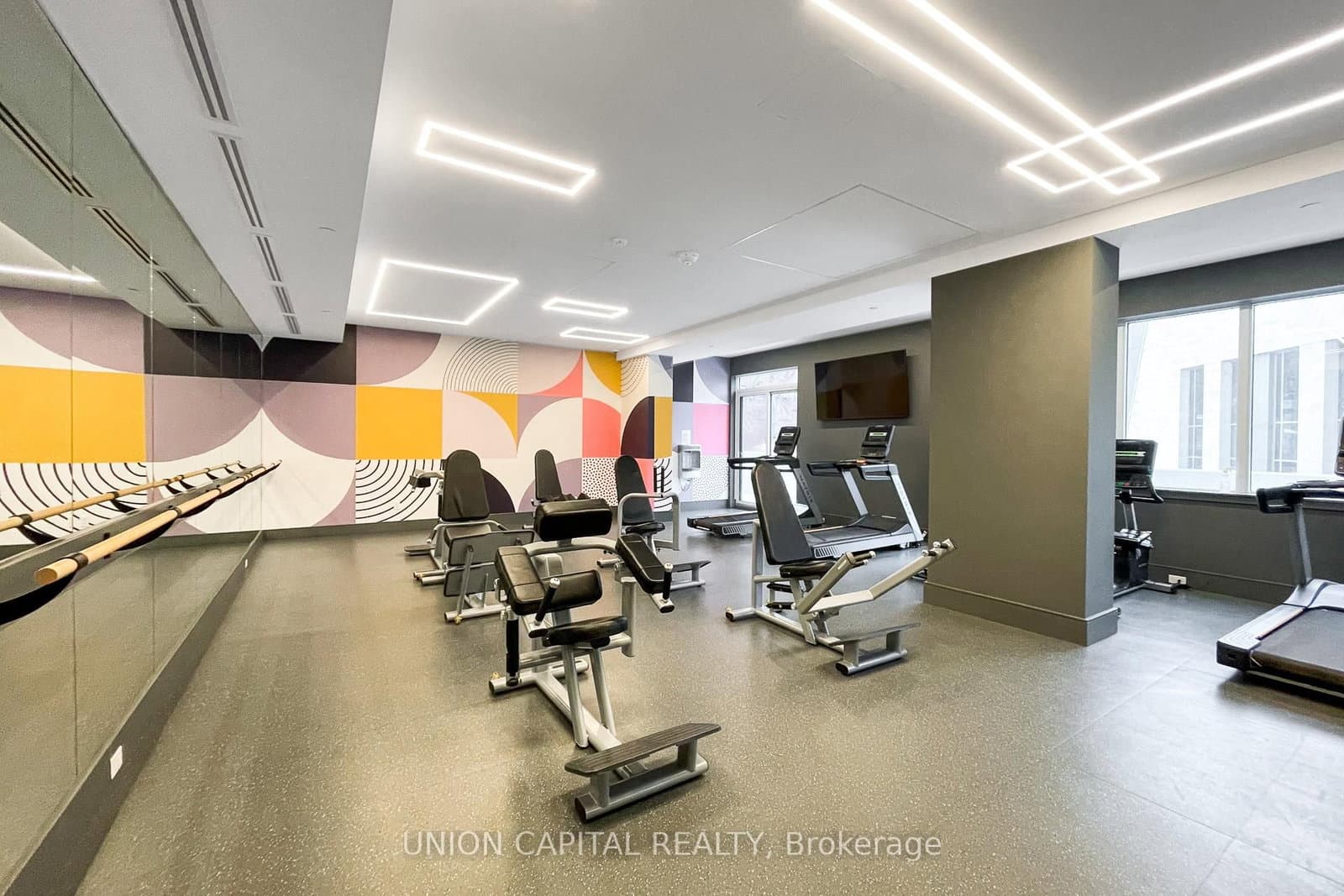 75 Canterbury Place, Unit PH206 thumbnail 30