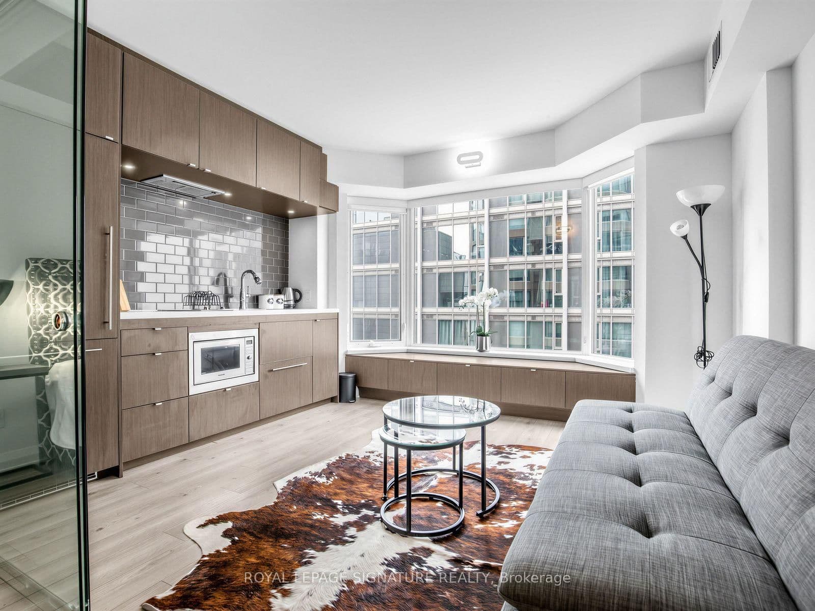 155 Yorkville Avenue, Unit 1110 thumbnail 9