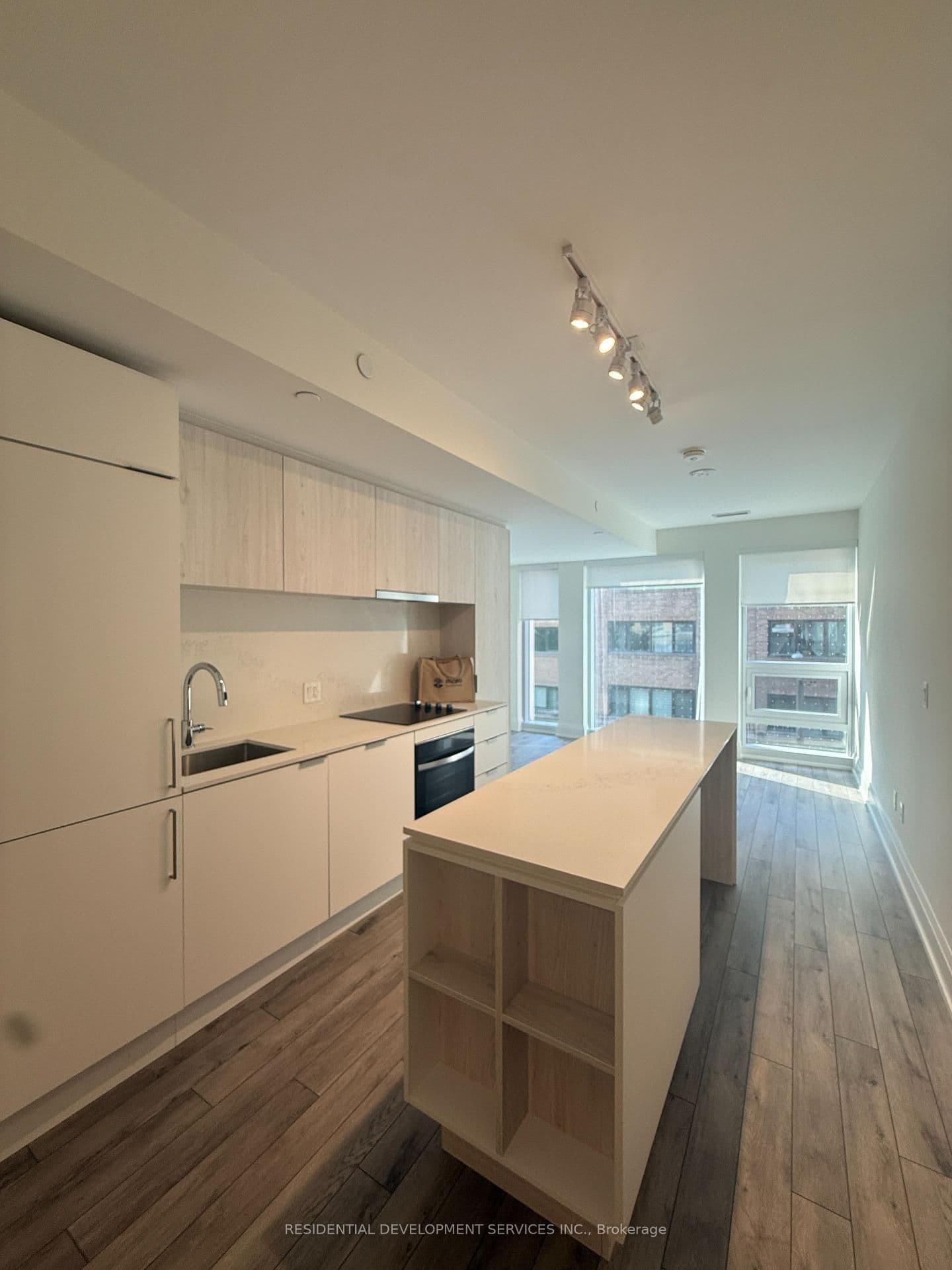 89 Church Street, Unit 204 thumbnail 2