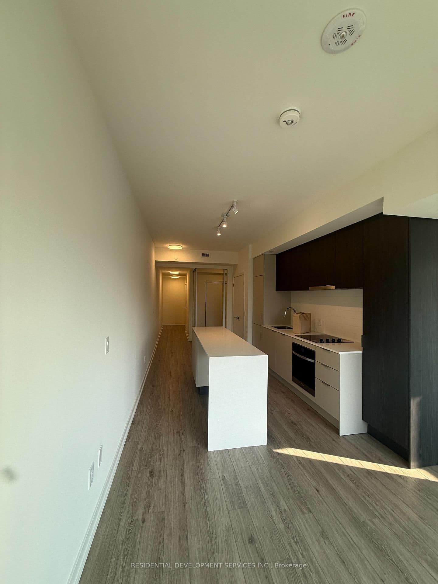89 Church Street, Unit 808 thumbnail 2