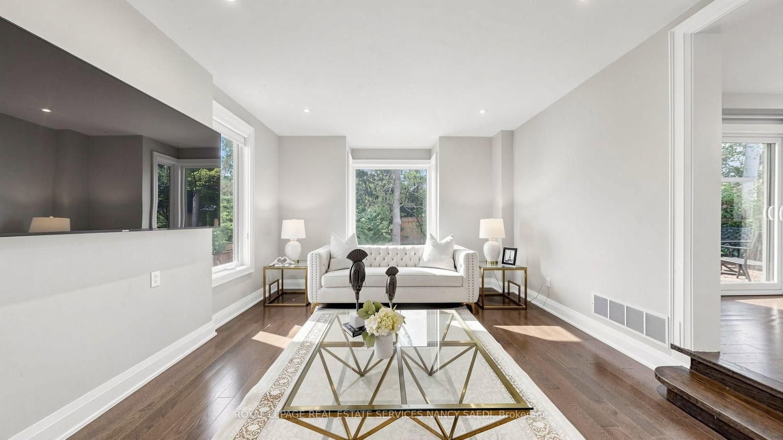 136 Denlow Boulevard thumbnail 19