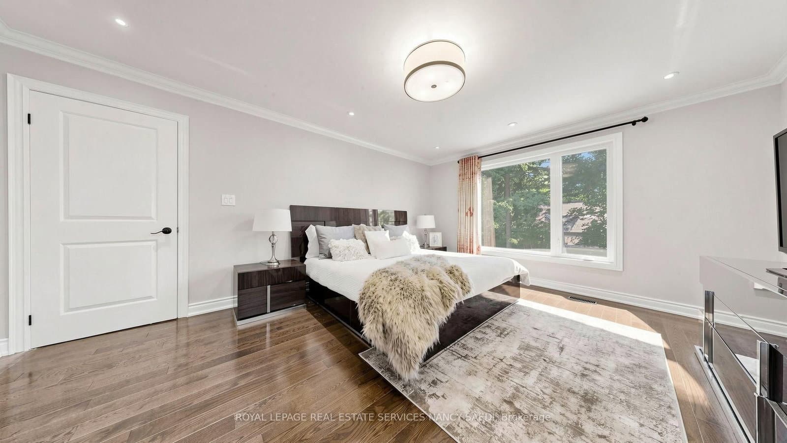 136 Denlow Boulevard thumbnail 30
