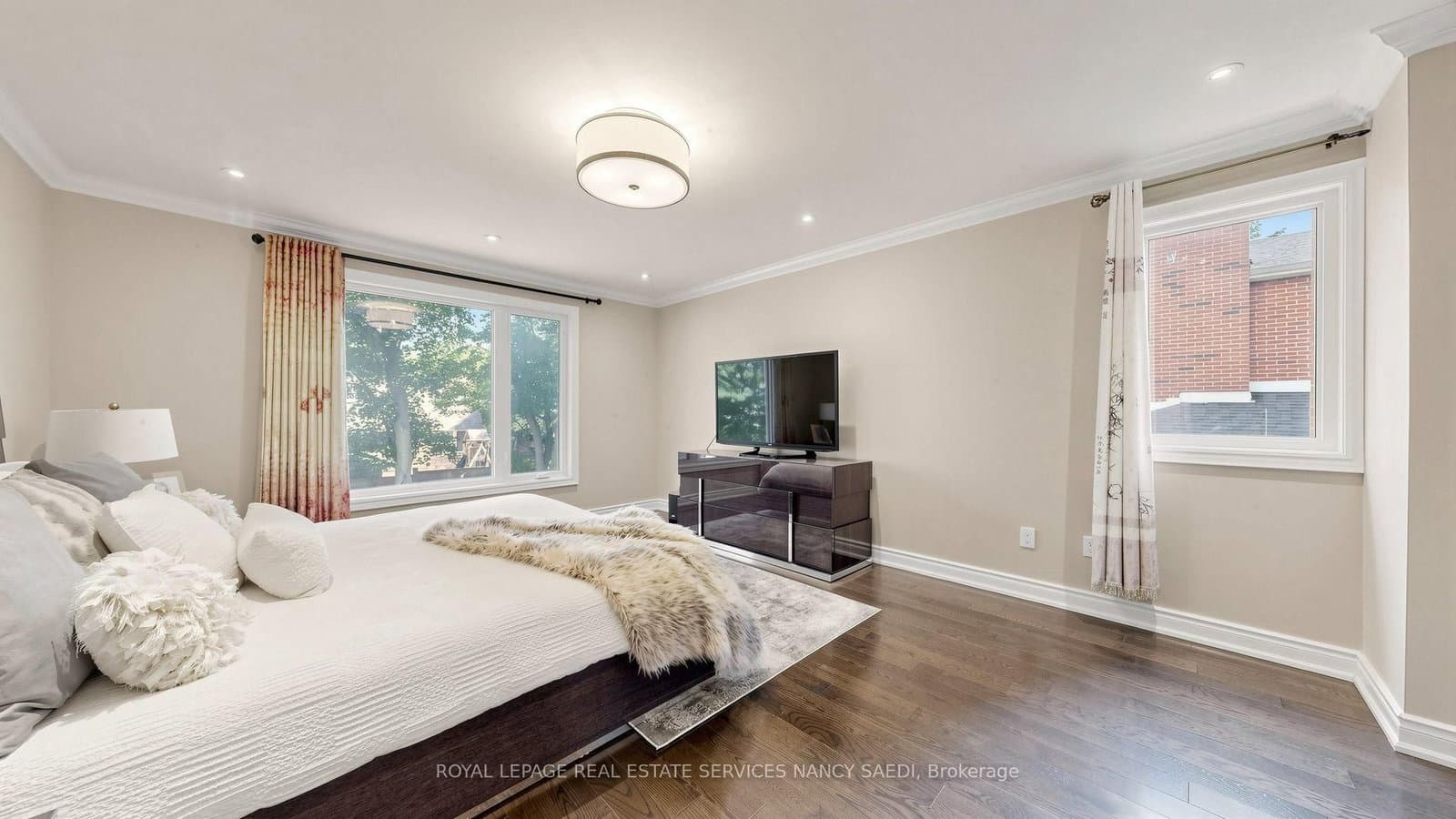 136 Denlow Boulevard thumbnail 32