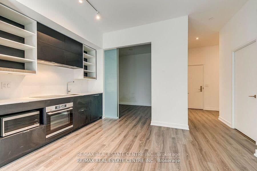 20 Edward Street, Unit 406 thumbnail 12
