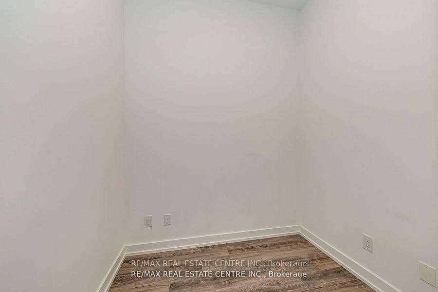 20 Edward Street, Unit 406 thumbnail 27