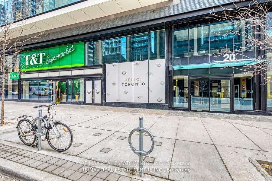 20 Edward Street, Unit 406 thumbnail 3