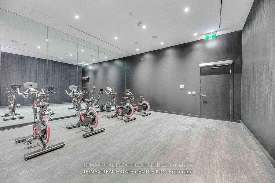 20 Edward Street, Unit 406 thumbnail 33