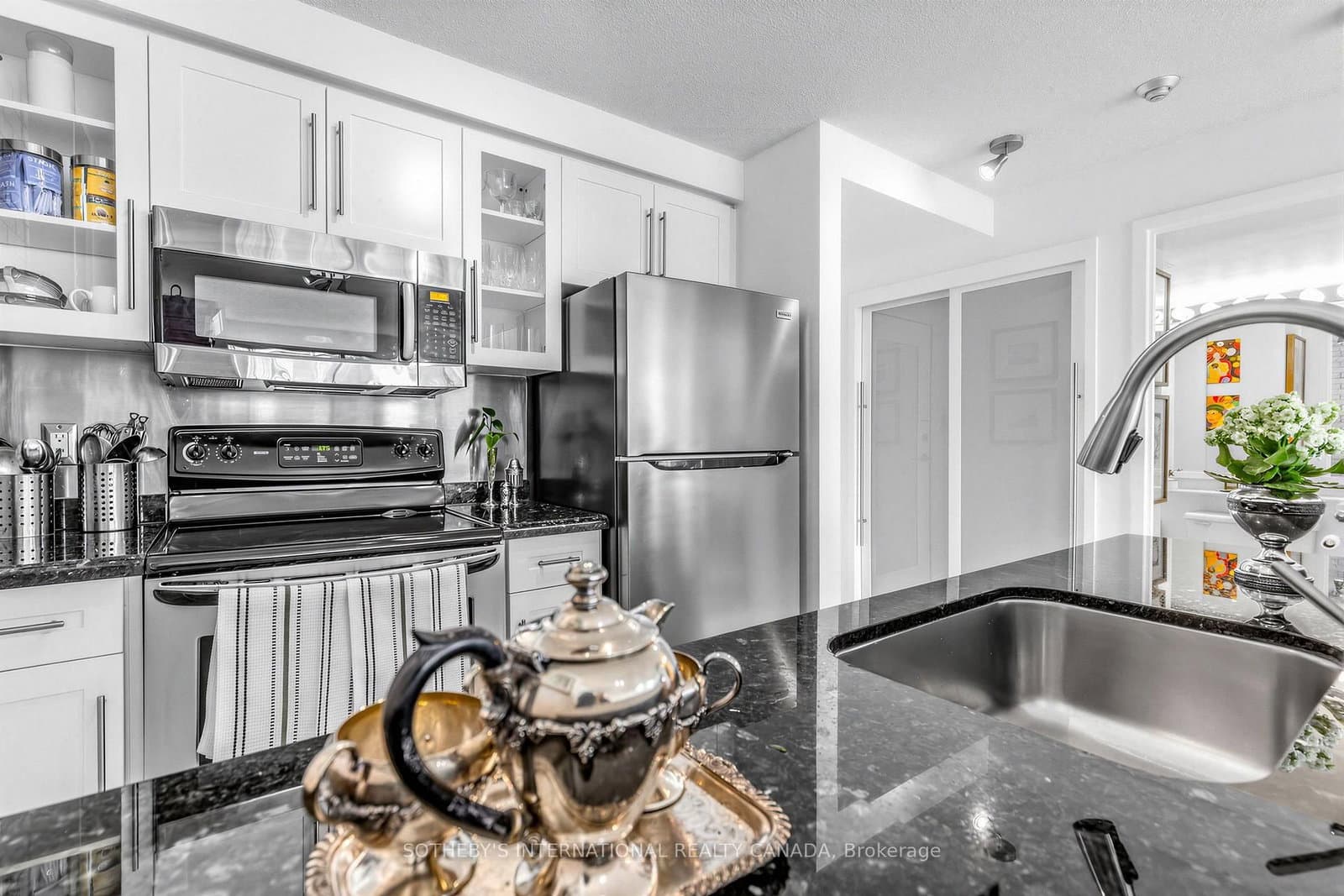 10 Yonge Street, Unit 2809 thumbnail 14