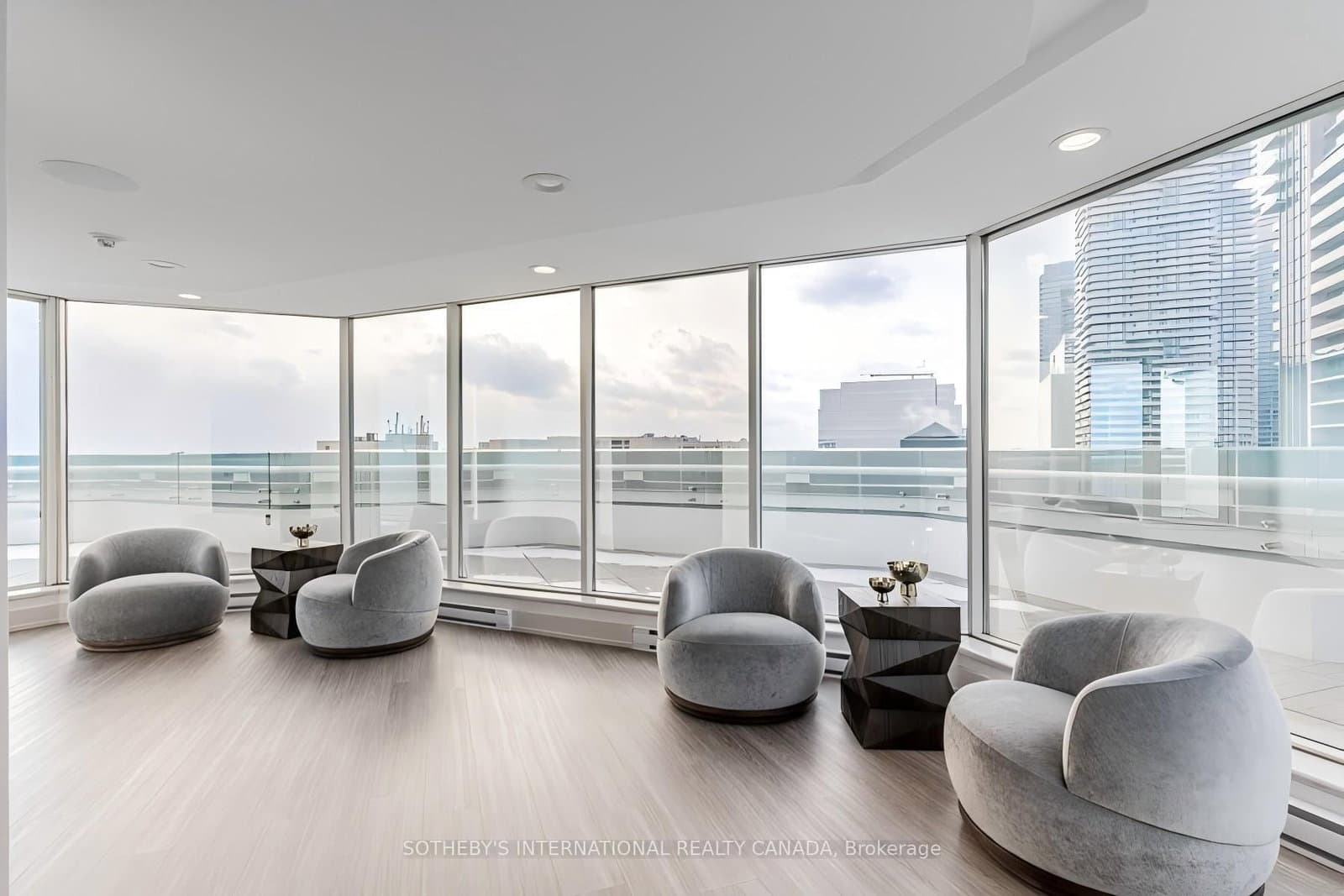 10 Yonge Street, Unit 2809 thumbnail 36