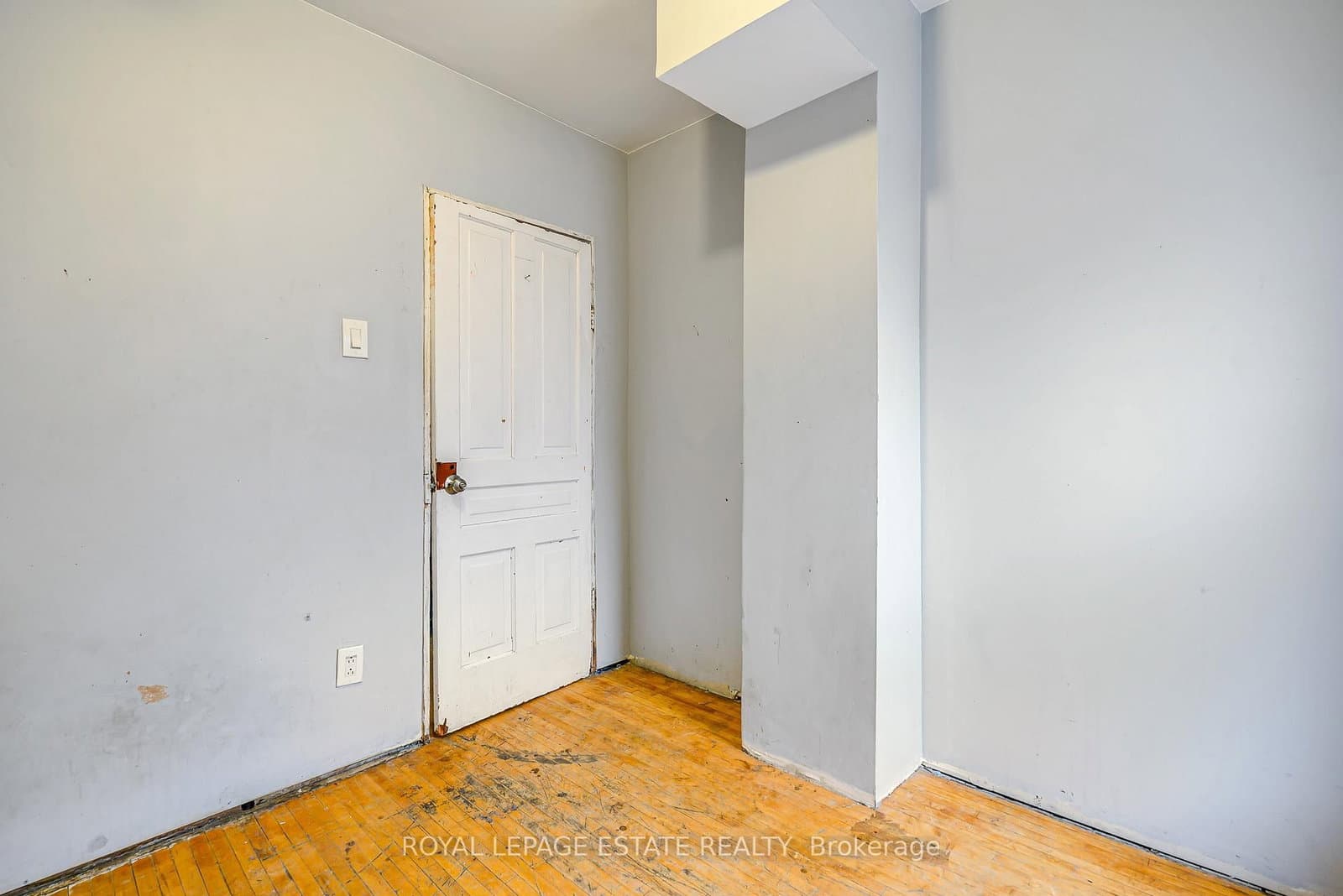 201 Christie Street thumbnail 18