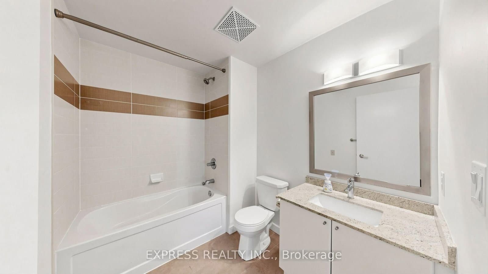 33 Bay Street, Unit 4207 thumbnail 20